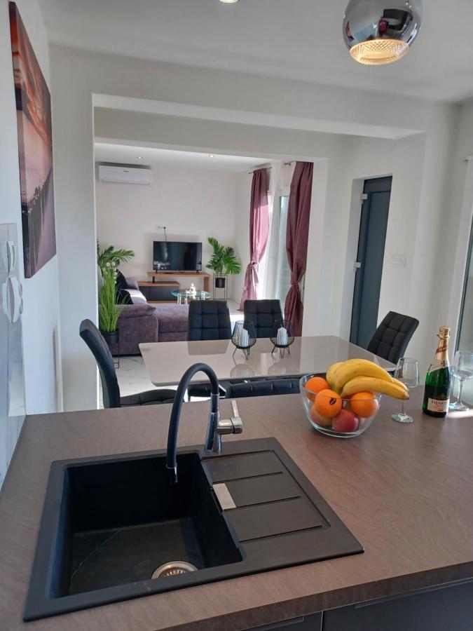 Luxury Apartment Cvita Подстрана Екстериор снимка